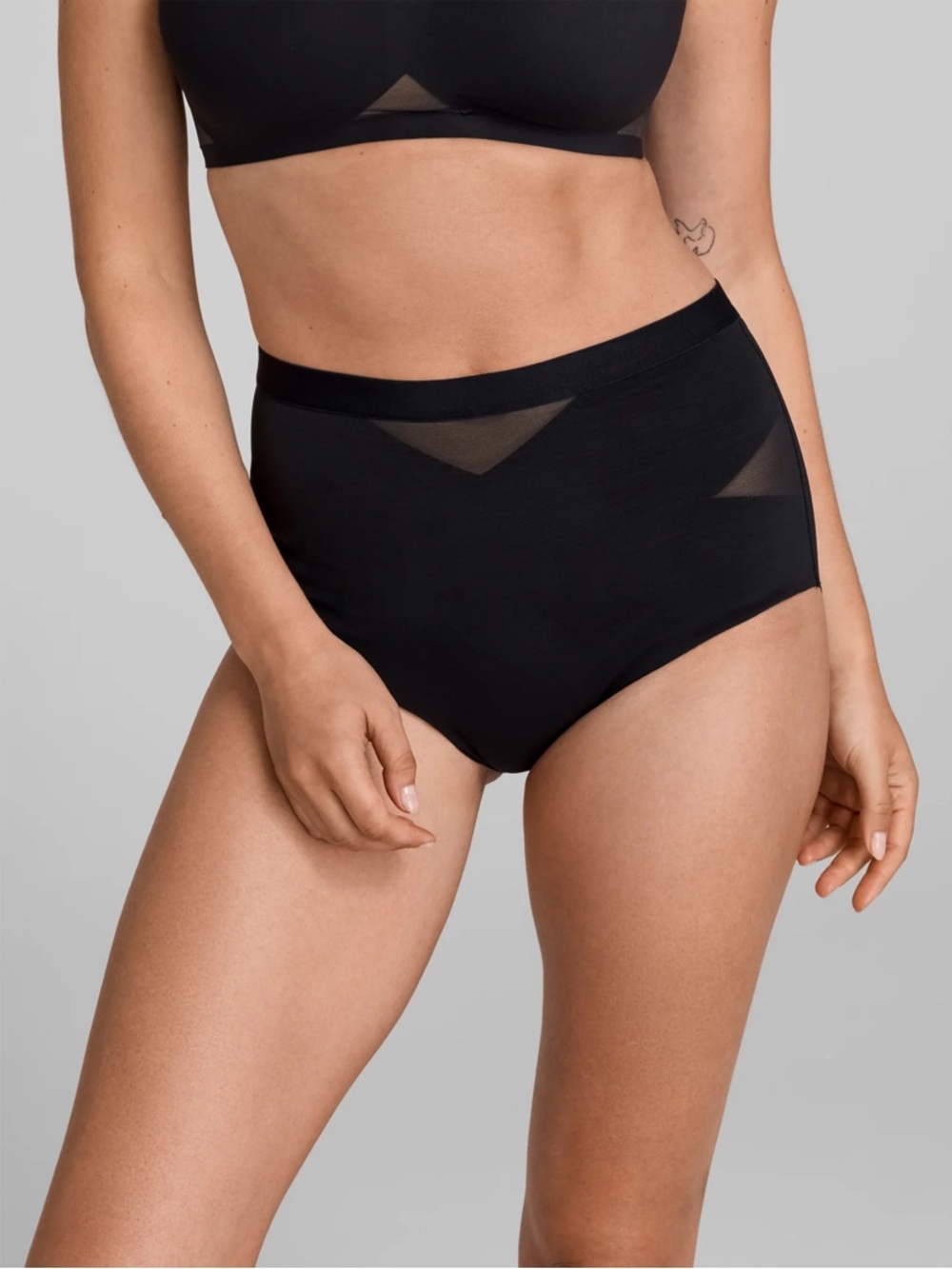NWT - Honeylove - SuperPower Mid-Waist Brief - Black